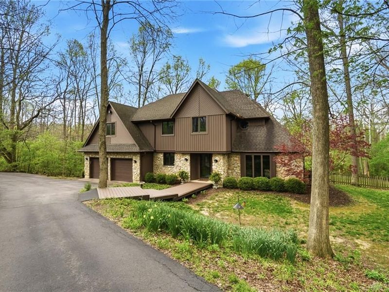 430 Leander Drive, Springfield Township, OH 45504 Photo 6