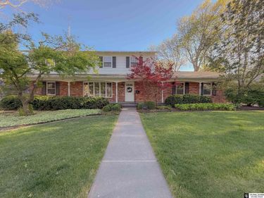 3025 Bonacum Drive , Lincoln, NE 68502
