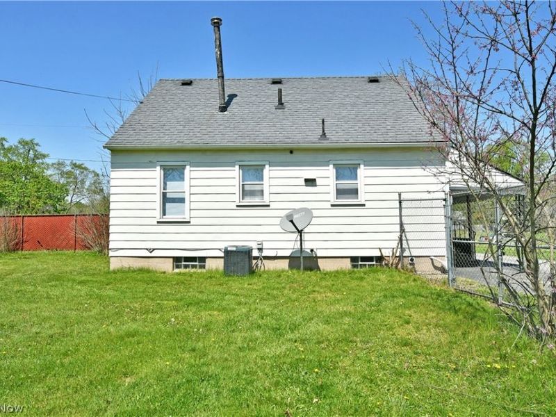 1479 Hamilton Street SW, Warren, OH 44485 Photo 3