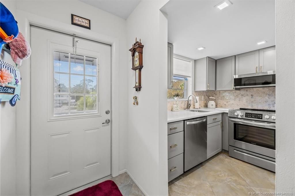 2929 SE Ocean Boulevard, Unit 104-7, Stuart, FL 34996 Photo