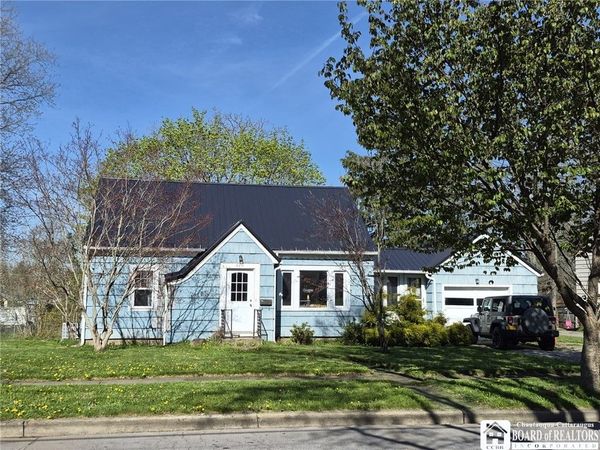 220 Chautauqua Avenue , Jamestown, NY 14701