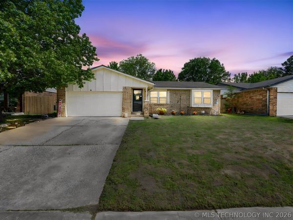 1705 S Poplar Avenue , Broken Arrow, OK 74012