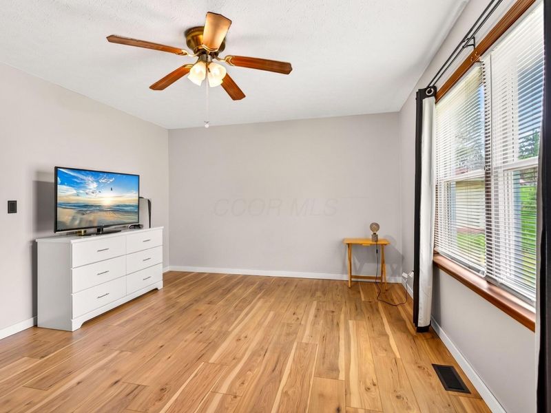 24 S Longworth Street , Jackson, OH 45640 Photo 23