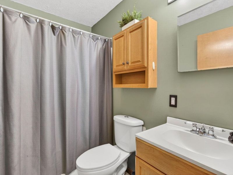 24 S Longworth Street , Jackson, OH 45640 Photo 32