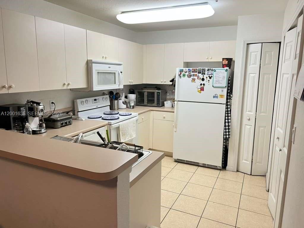 11102 NW 83rd St , Unit 217, Doral, FL 33178 Photo