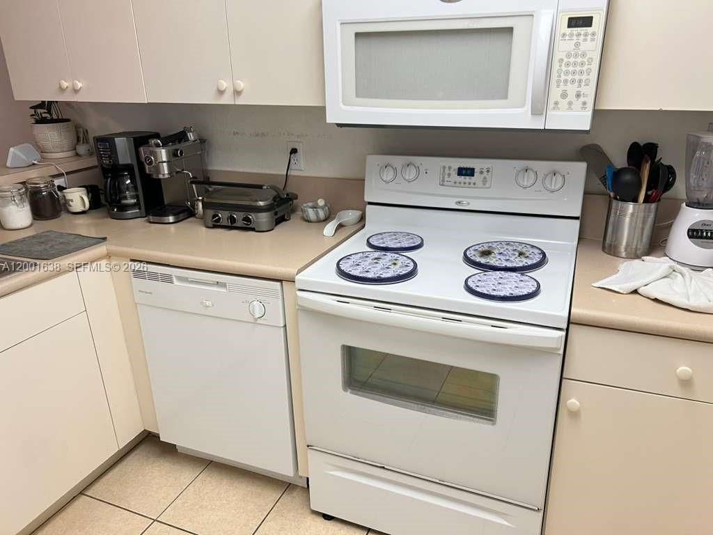 11102 NW 83rd St , Unit 217, Doral, FL 33178 Photo