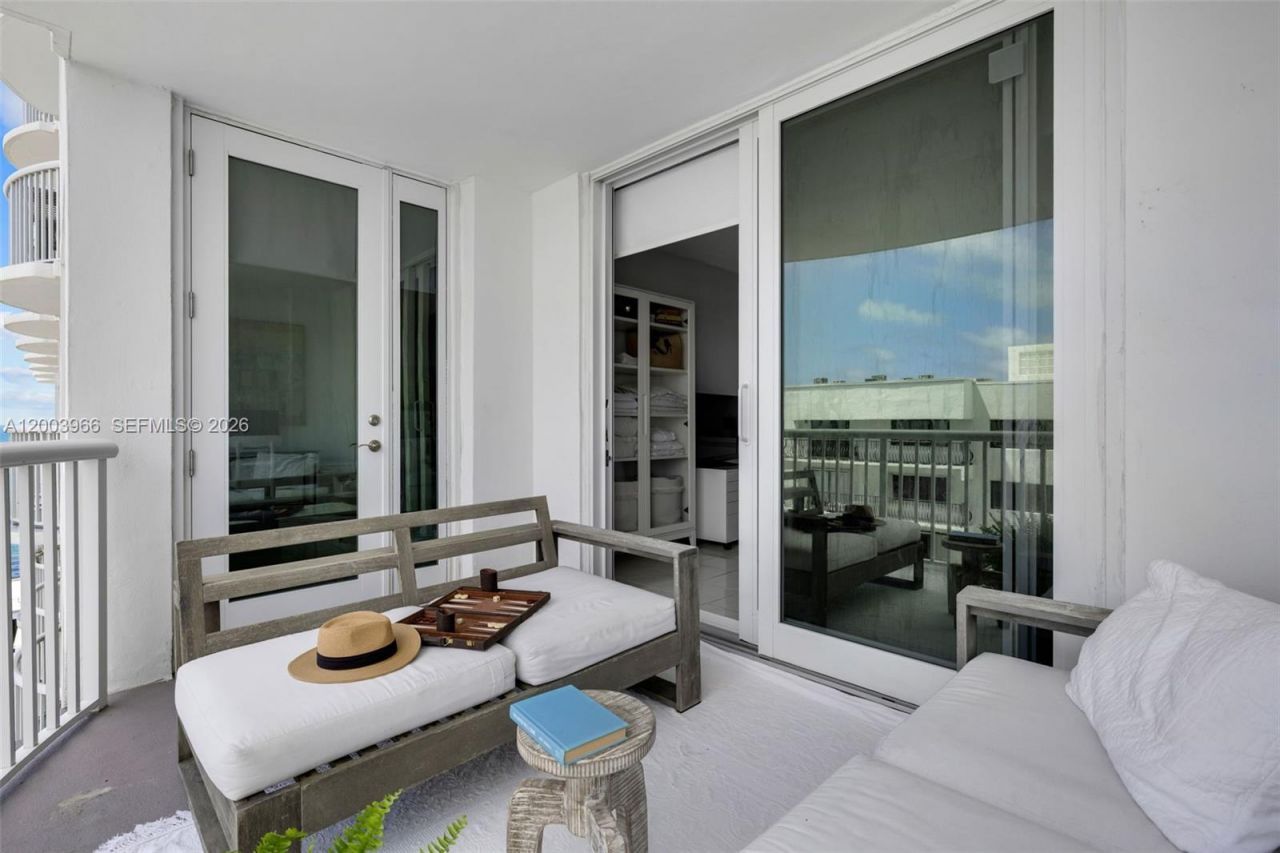 5401 Collins Ave , Unit 611, Miami Beach, FL 33140 Photo