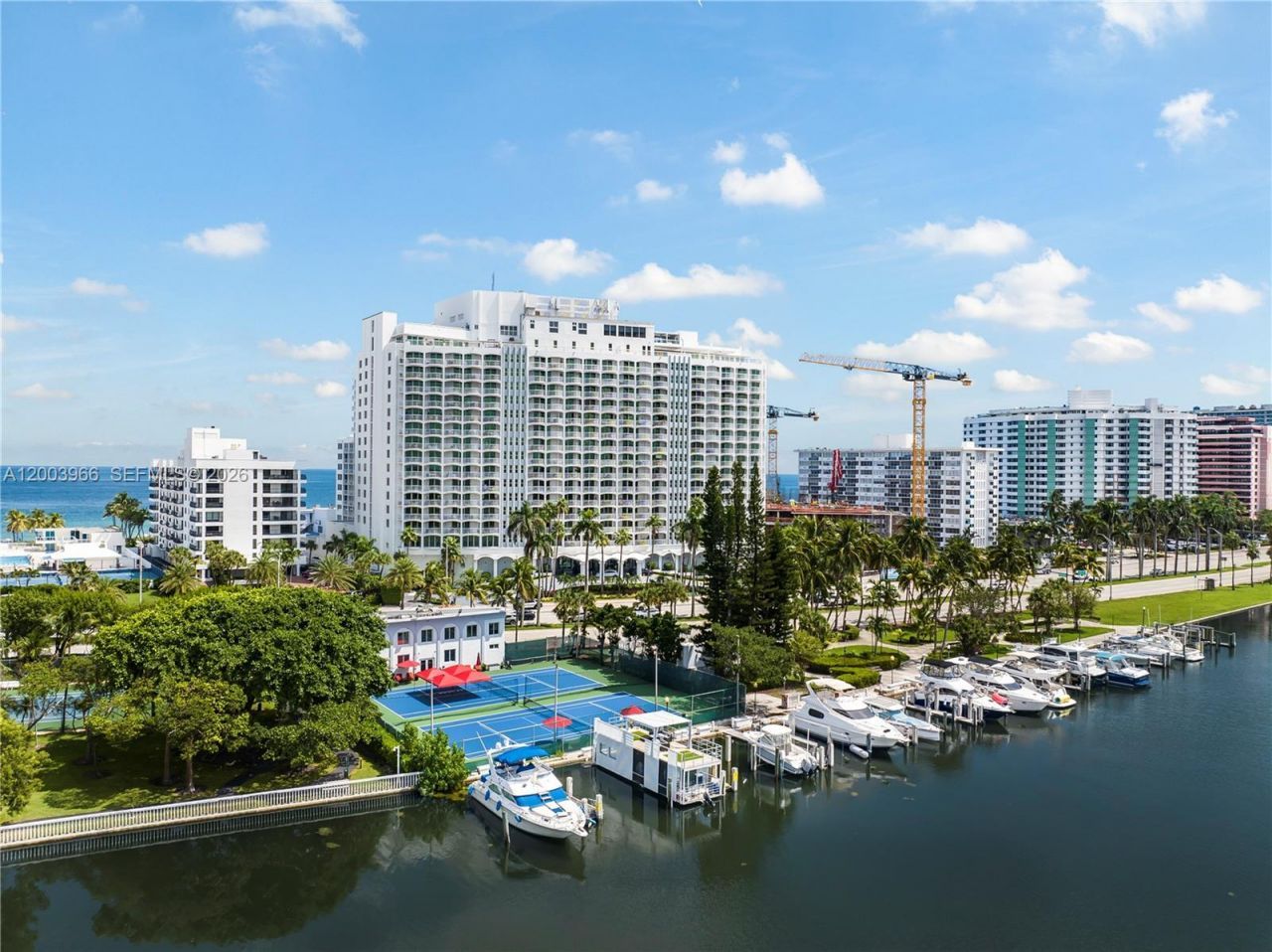 5401 Collins Ave , Unit 611, Miami Beach, FL 33140 Photo