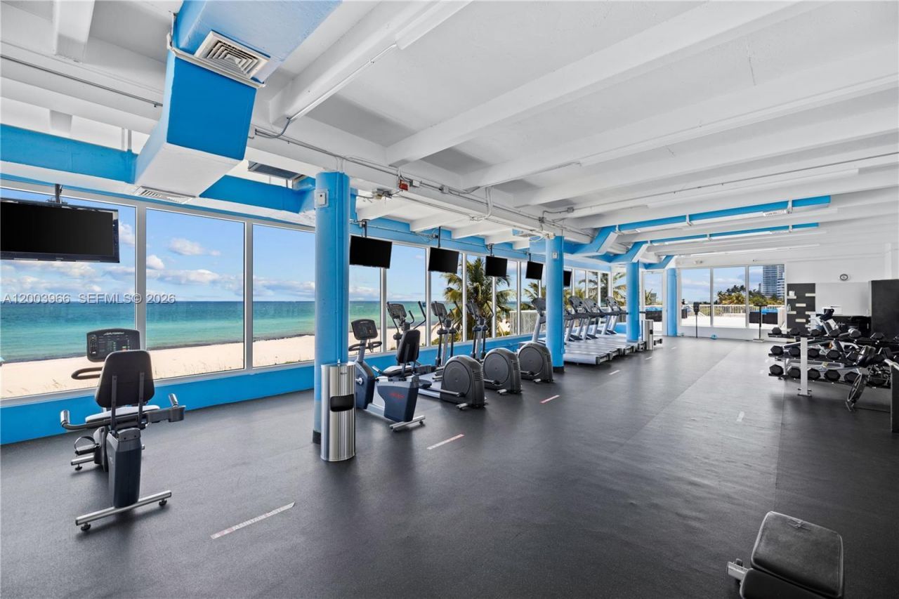 5401 Collins Ave , Unit 611, Miami Beach, FL 33140 Photo