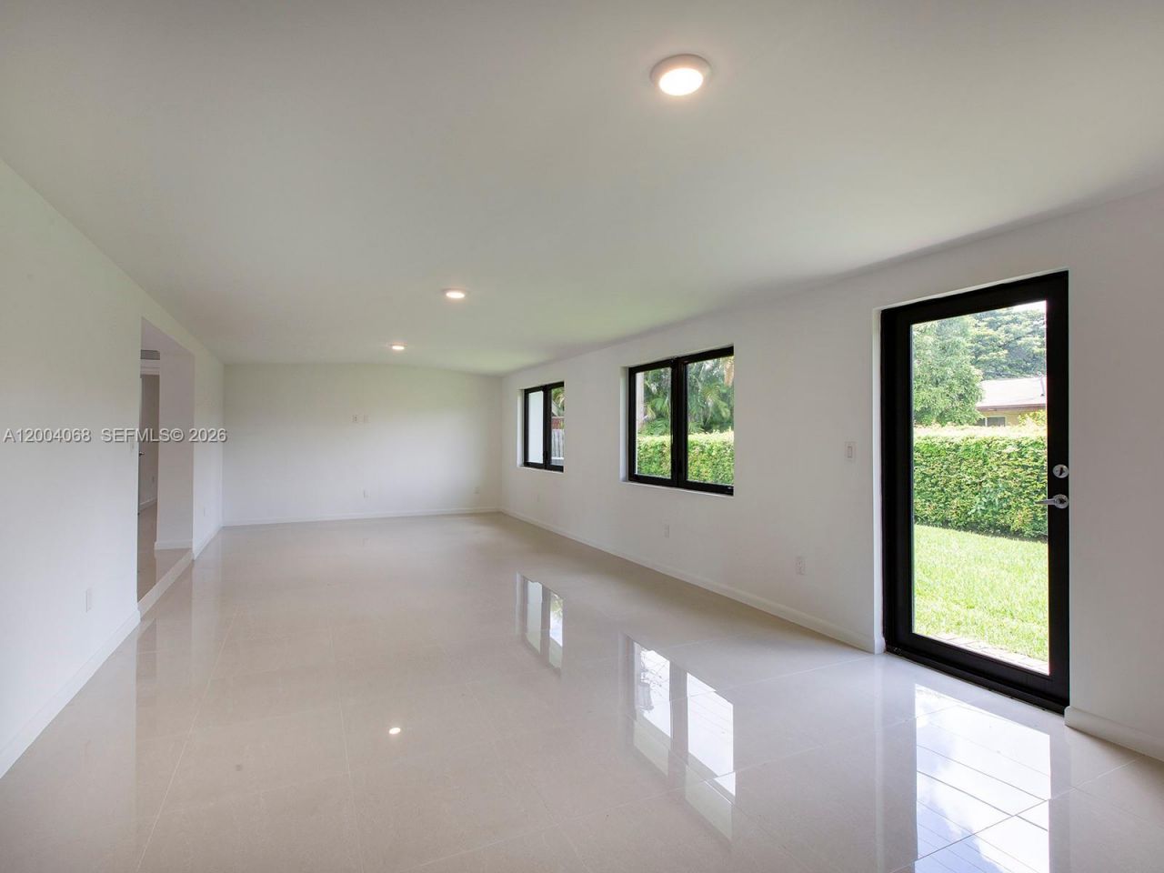 8790 SW 85th St , Miami, FL 33173 Photo