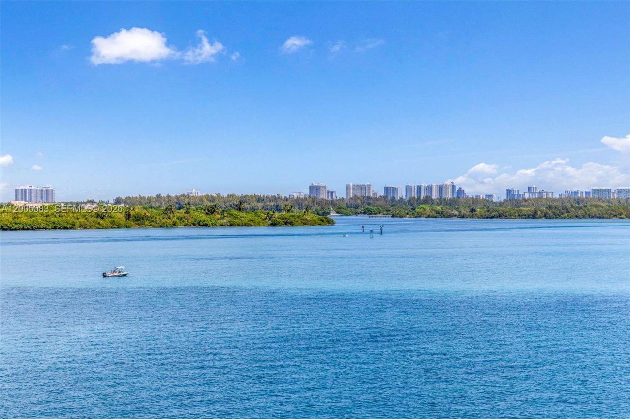 1135 103rd St , Unit 504, Bay Harbor Islands, FL 33154 Photo