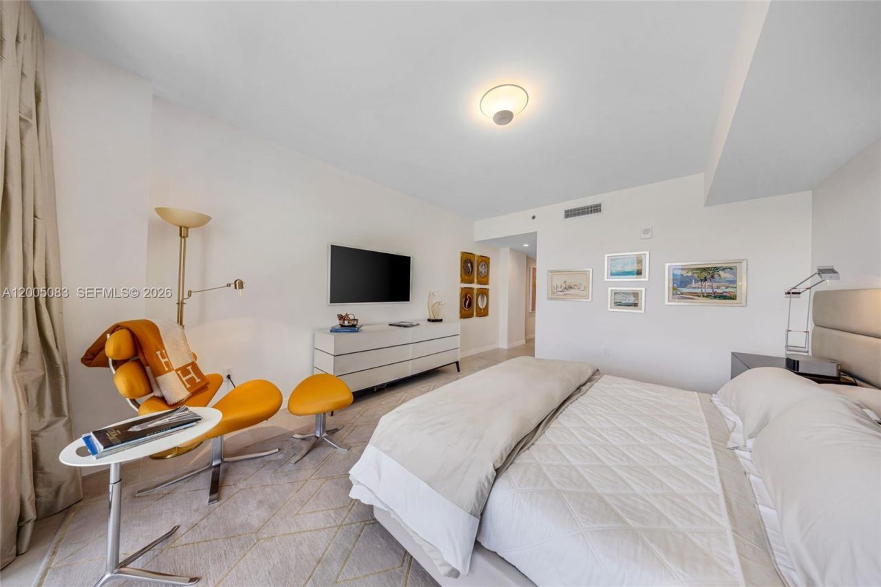 1135 103rd St , Unit 504, Bay Harbor Islands, FL 33154 Photo