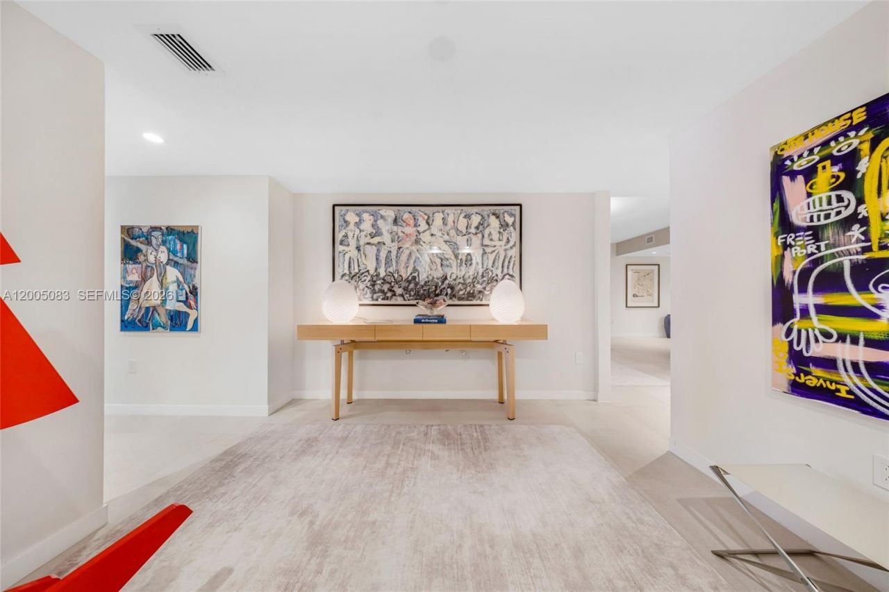 1135 103rd St , Unit 504, Bay Harbor Islands, FL 33154 Photo