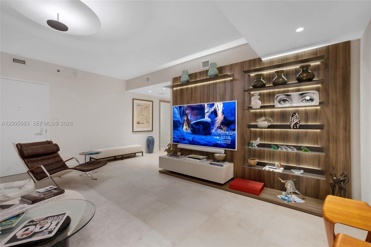 1135 103rd St , Unit 504, Bay Harbor Islands, FL 33154 Photo