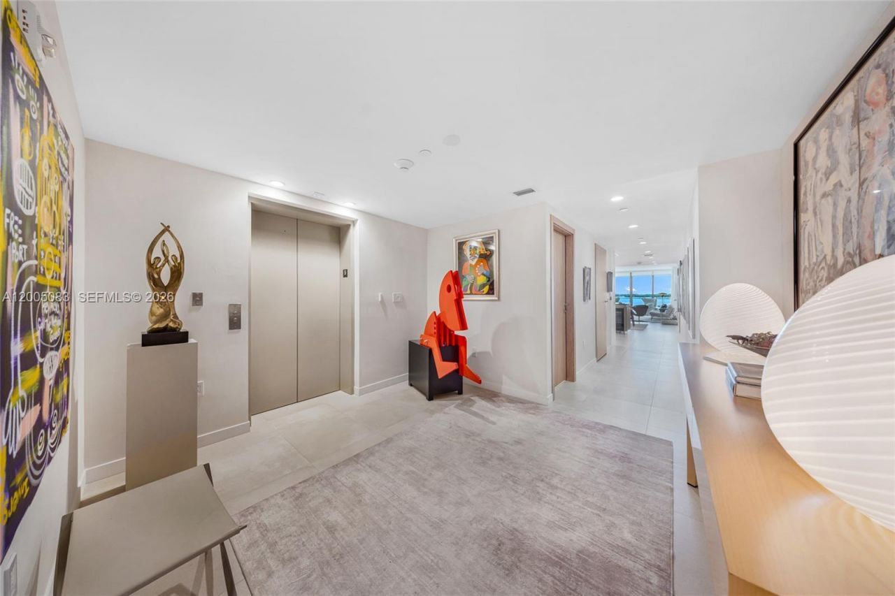 1135 103rd St , Unit 504, Bay Harbor Islands, FL 33154 Photo