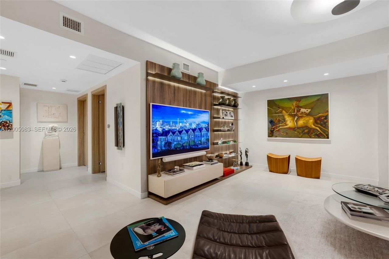 1135 103rd St , Unit 504, Bay Harbor Islands, FL 33154 Photo