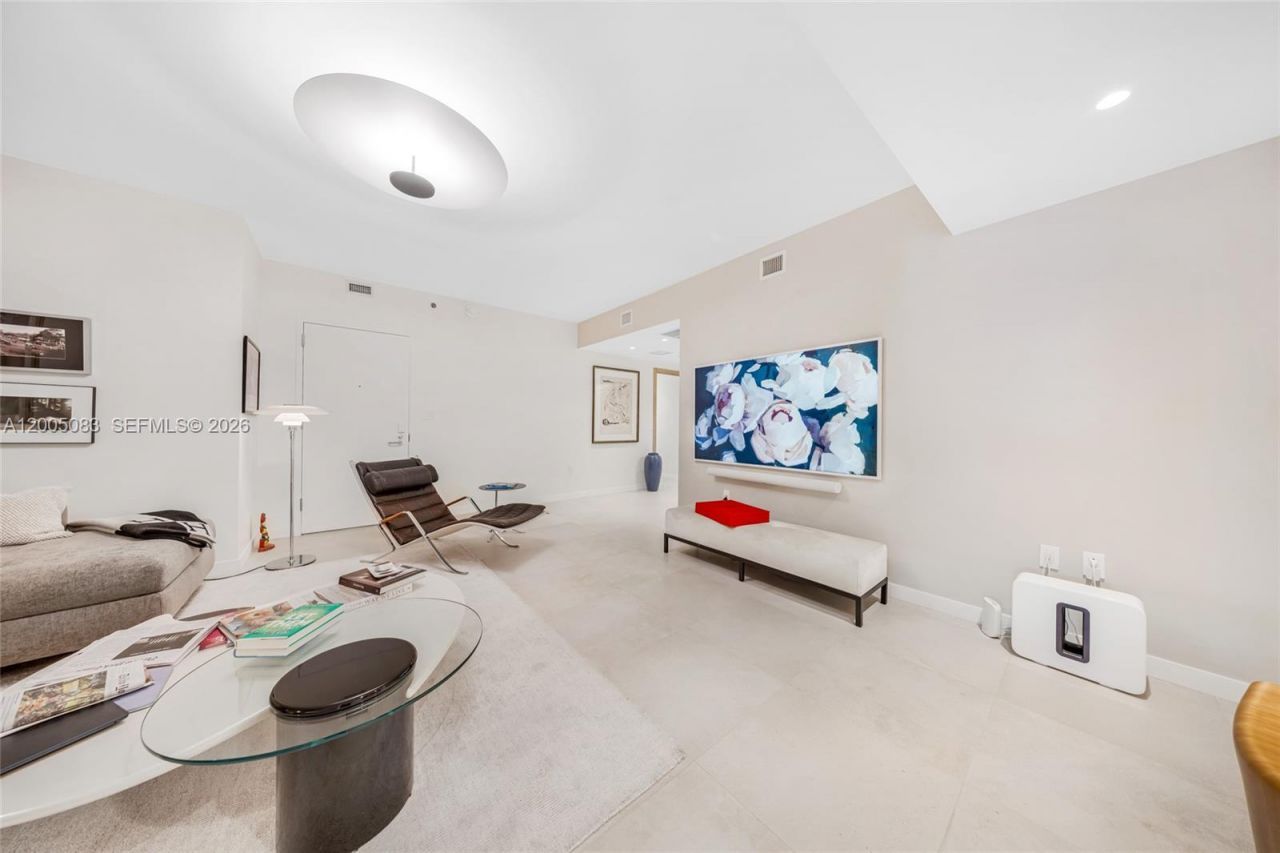 1135 103rd St , Unit 504, Bay Harbor Islands, FL 33154 Photo