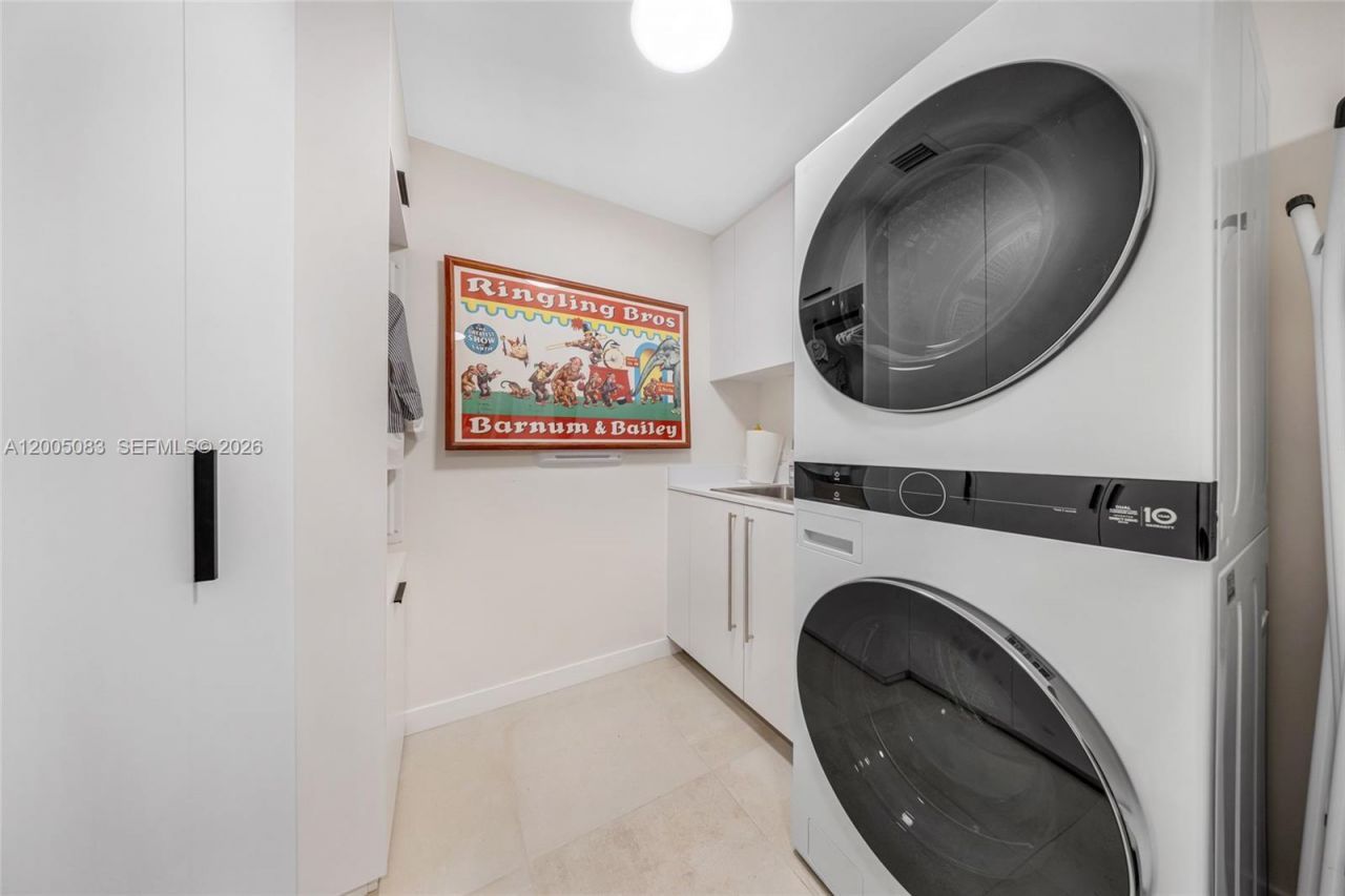 1135 103rd St , Unit 504, Bay Harbor Islands, FL 33154 Photo