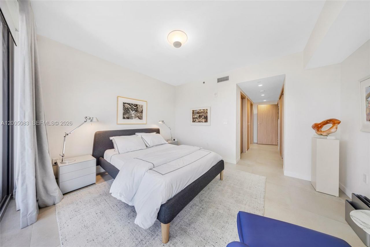 1135 103rd St , Unit 504, Bay Harbor Islands, FL 33154 Photo