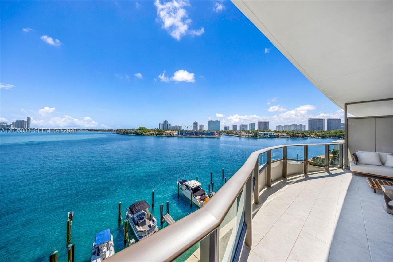 1135 103rd St , Unit 504, Bay Harbor Islands, FL 33154 Photo