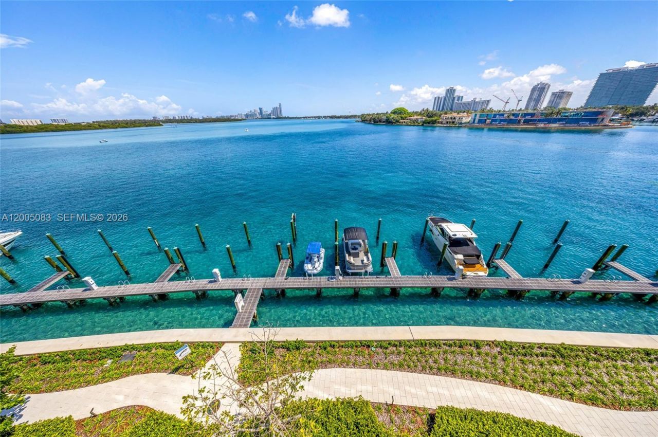 1135 103rd St , Unit 504, Bay Harbor Islands, FL 33154 Photo