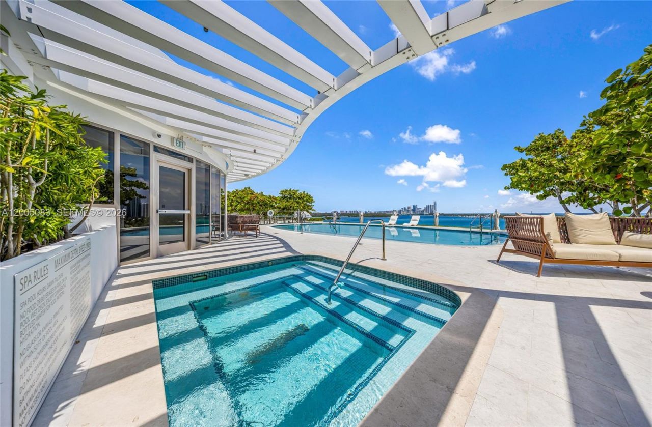 1135 103rd St , Unit 504, Bay Harbor Islands, FL 33154 Photo