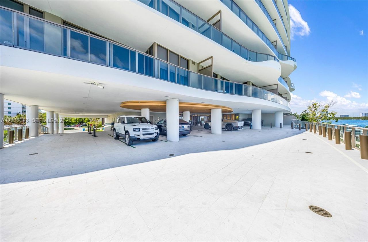 1135 103rd St , Unit 504, Bay Harbor Islands, FL 33154 Photo