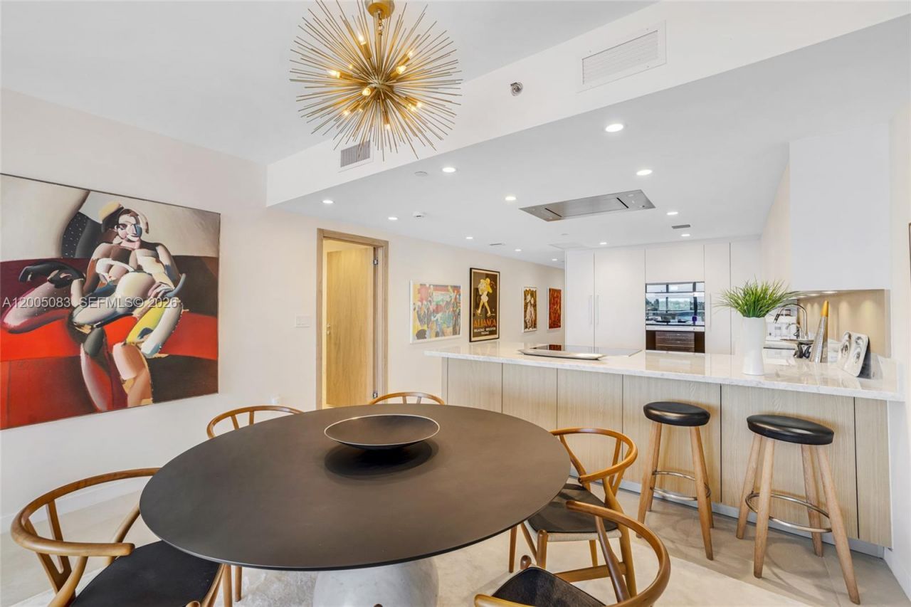 1135 103rd St , Unit 504, Bay Harbor Islands, FL 33154 Photo