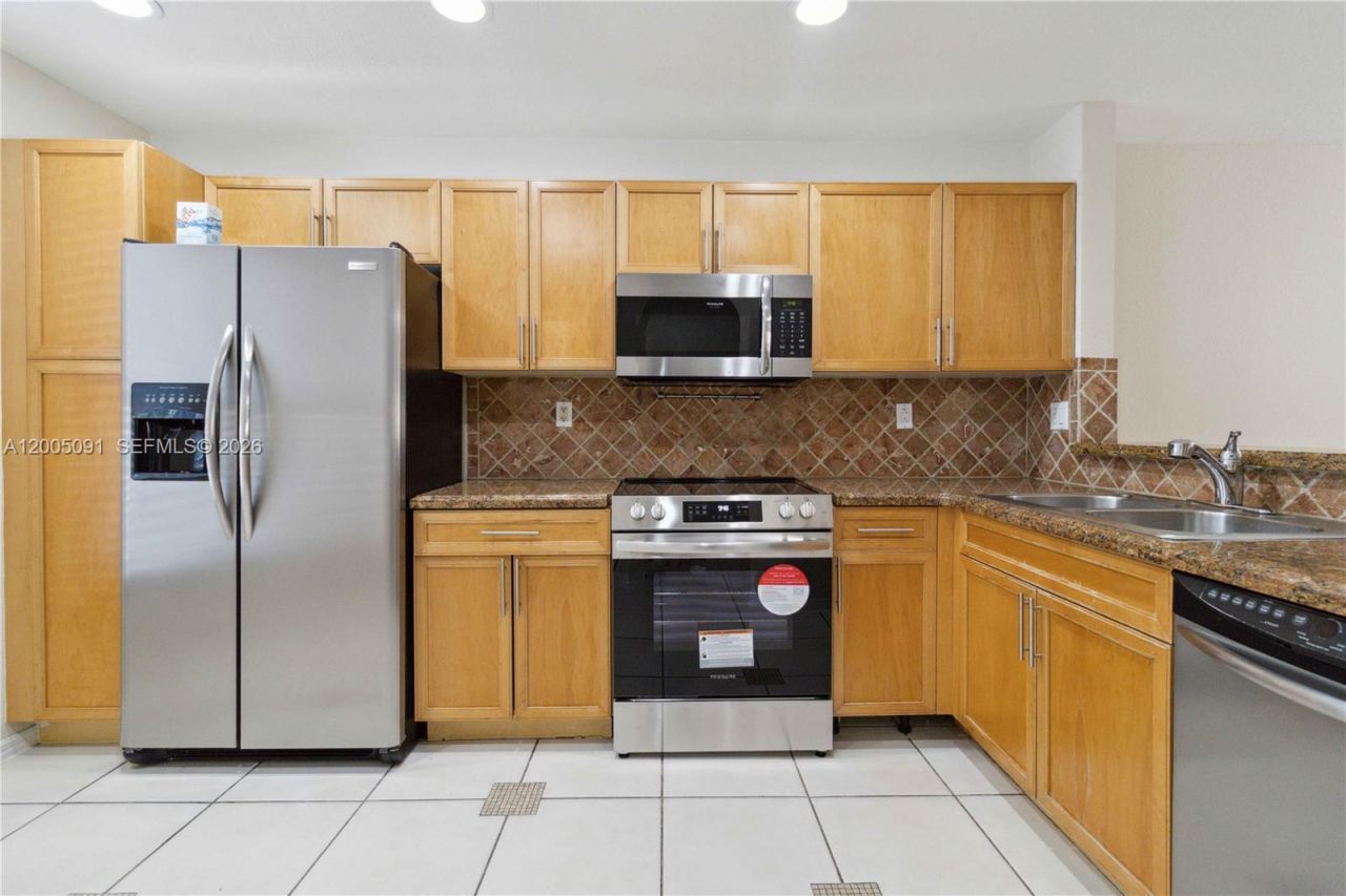 3079 SW 129th Way , Unit 159, Miramar, FL 33027 Photo