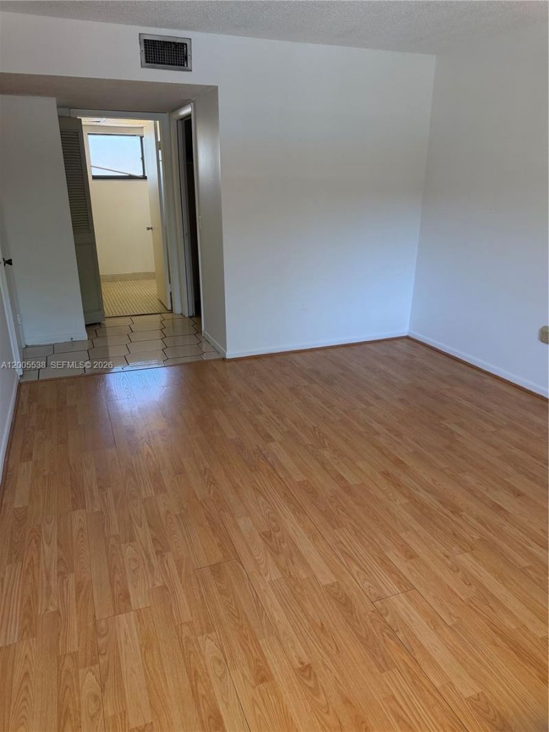 8415 SW 107th Ave, Unit 208W, Miami, FL 33173 Photo