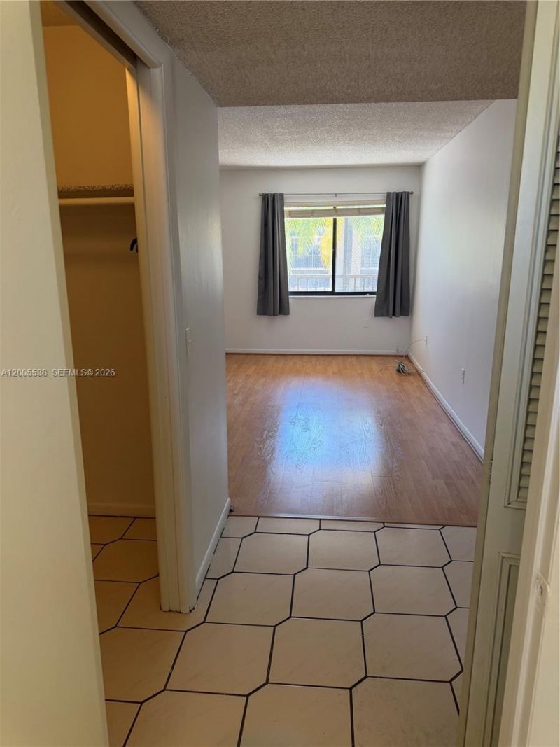 8415 SW 107th Ave, Unit 208W, Miami, FL 33173 Photo
