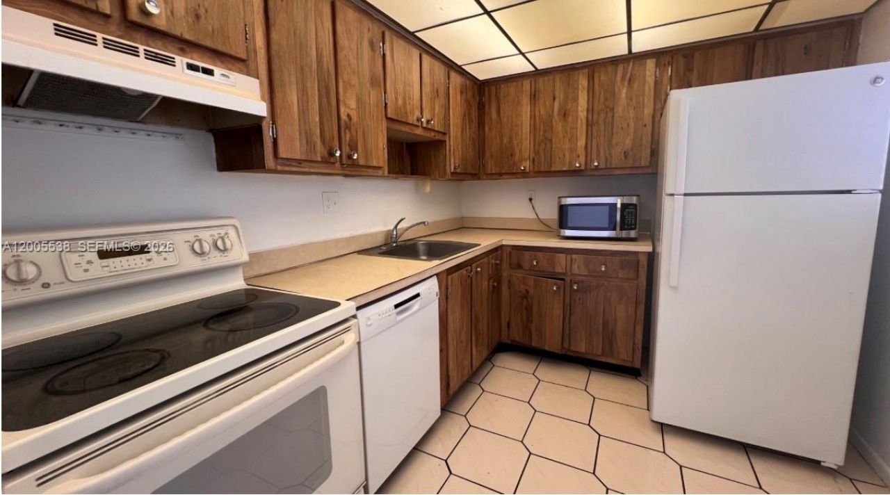 8415 SW 107th Ave, Unit 208W, Miami, FL 33173 Photo