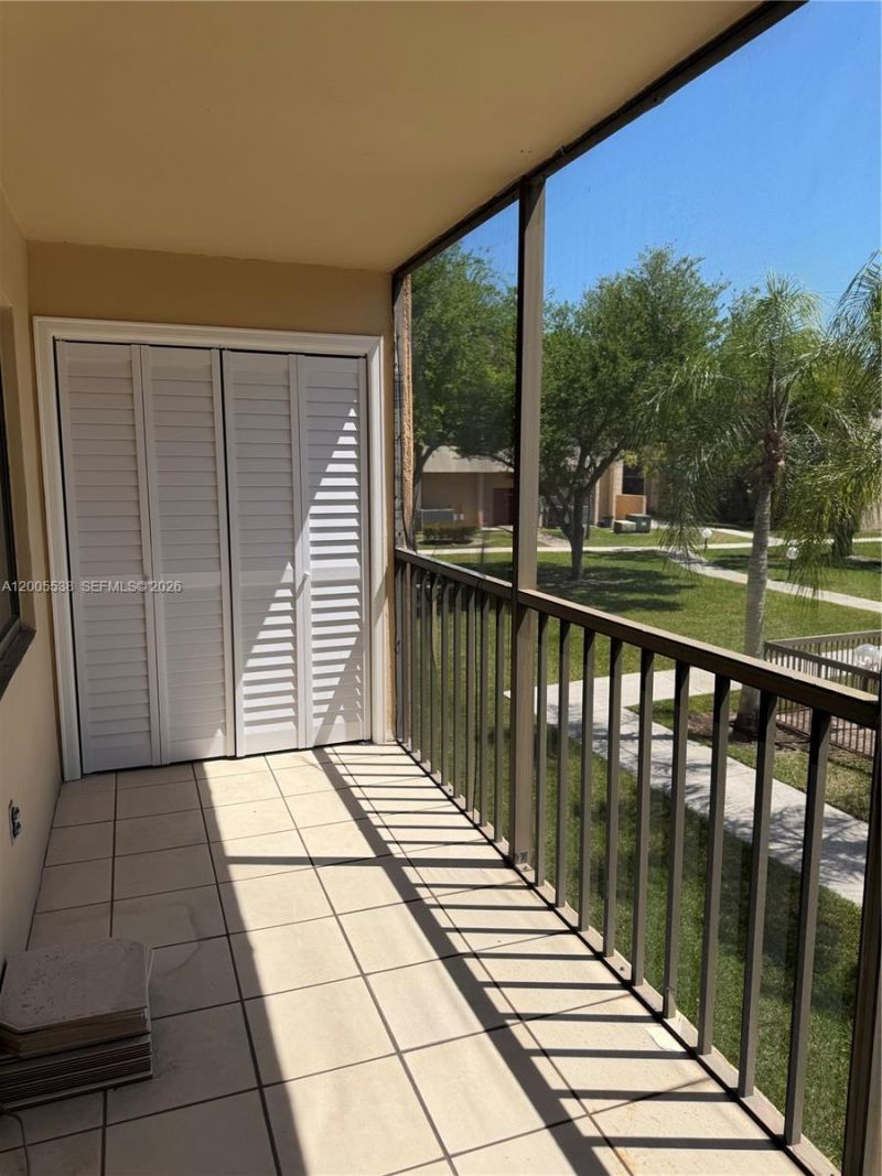 8415 SW 107th Ave, Unit 208W, Miami, FL 33173 Photo