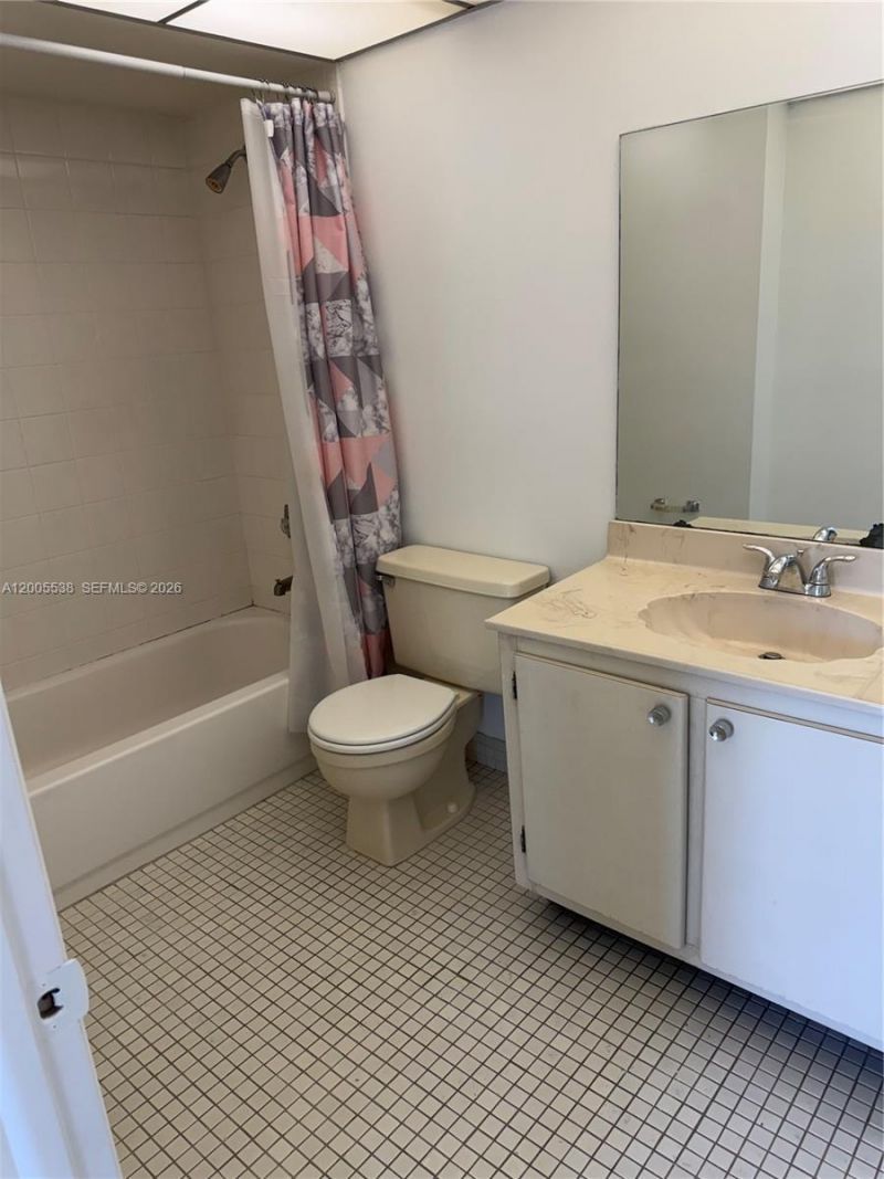 8415 SW 107th Ave, Unit 208W, Miami, FL 33173 Photo
