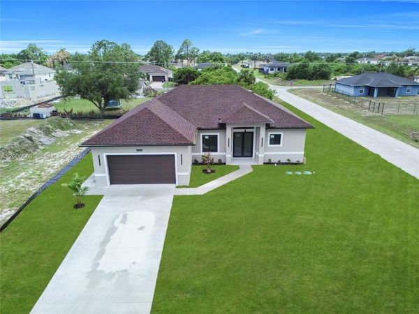 3115 2nd ST SW , Lehigh Acres, FL 33976