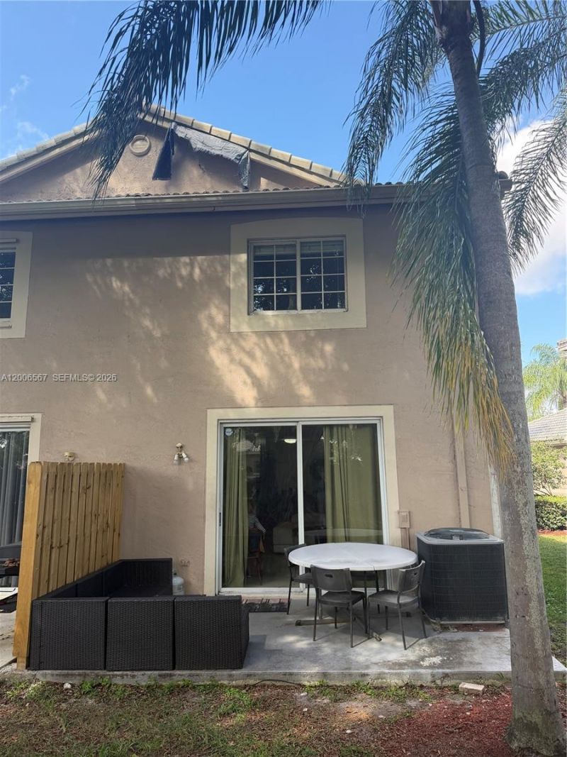2050 Madeira Dr, Weston, FL 33327 Photo
