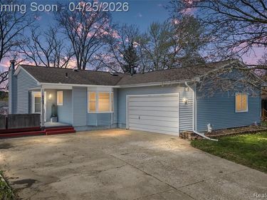 2343 Huff Place, Highland Twp, MI 48356