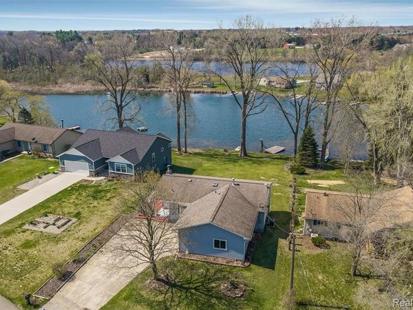 2343 Huff Place, Highland Twp, MI 48356