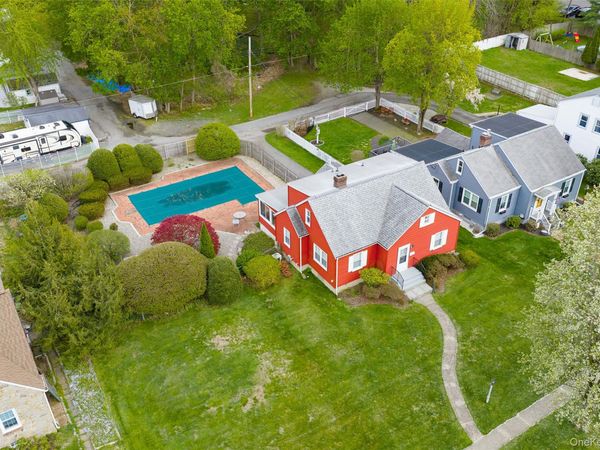 31 Kingston Avenue , Poughkeepsie, NY 12603