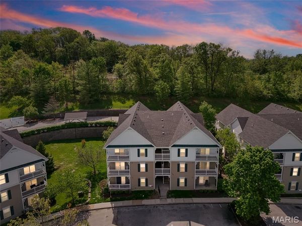 1133 Arbor Creek Drive , Unit 2B, St Louis, MO 63122