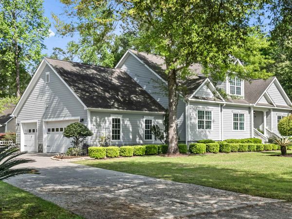 5691 Captain Kidd Rd , Hollywood, SC 29449