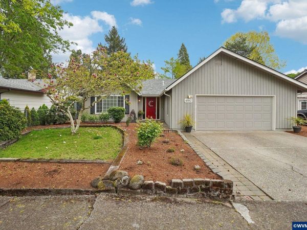 4682 Happy Dr NE, Salem, OR 97305