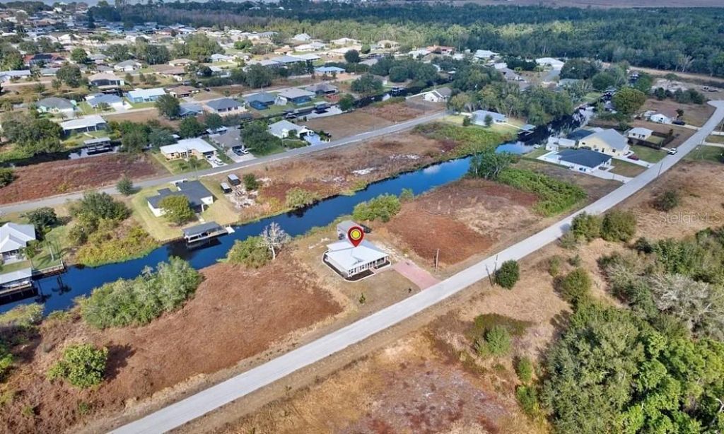 362 Parker Street Ne, Lake Placid, FL 33852 Photo