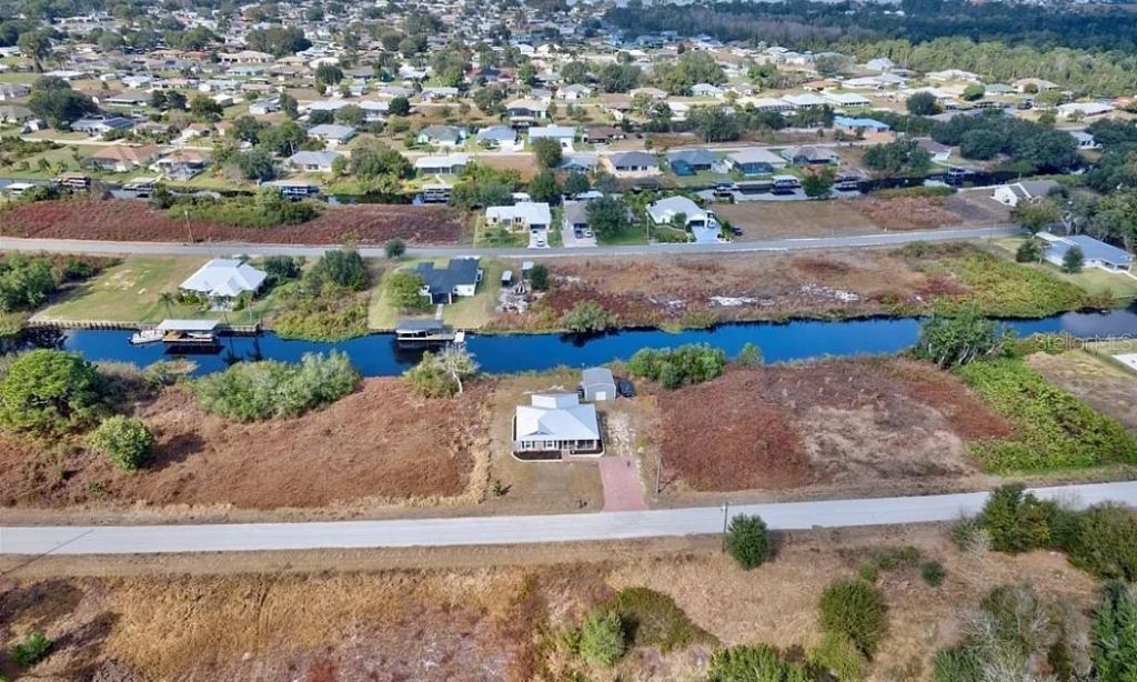 362 Parker Street Ne, Lake Placid, FL 33852 Photo