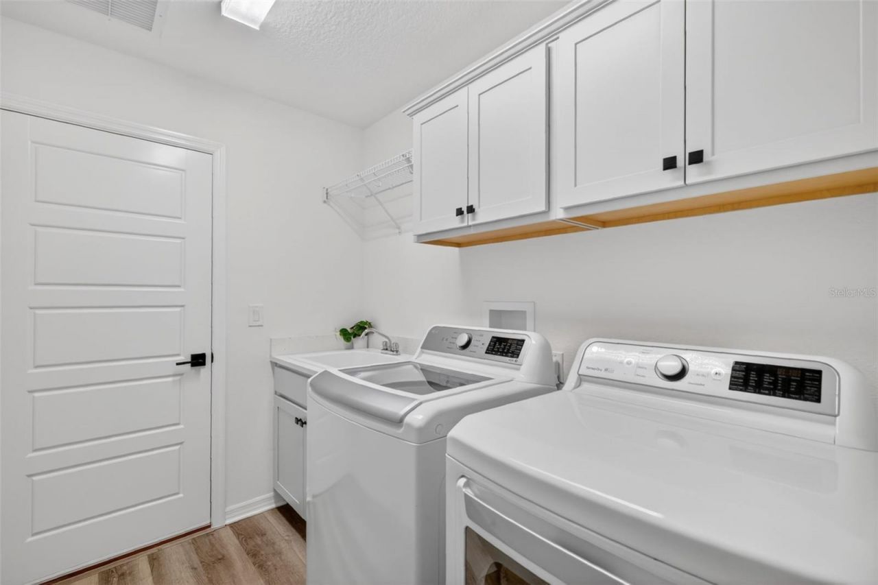 1713 Robbins Road, The Villages, FL 34762 Photo