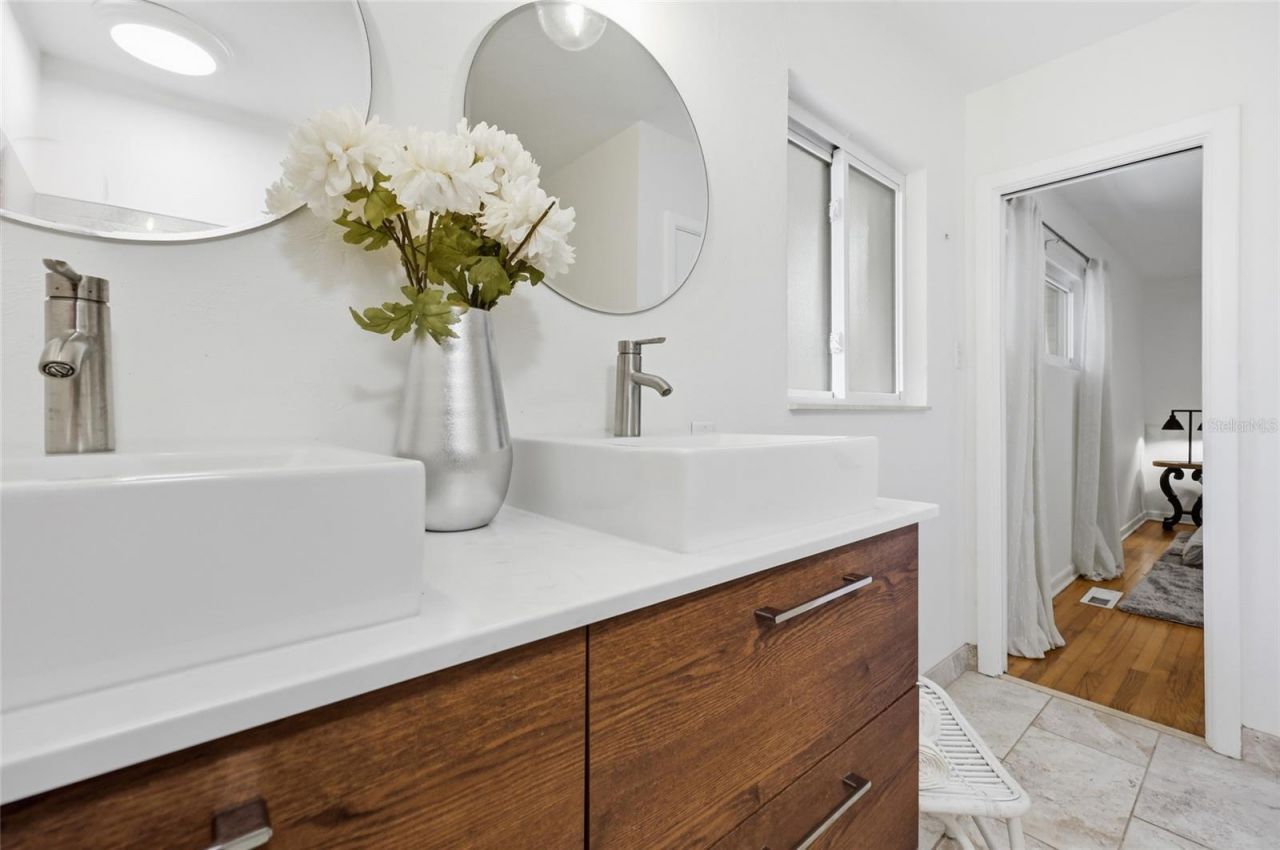 616 SW 21st Avenue, Gainesville, FL 32601 Photo