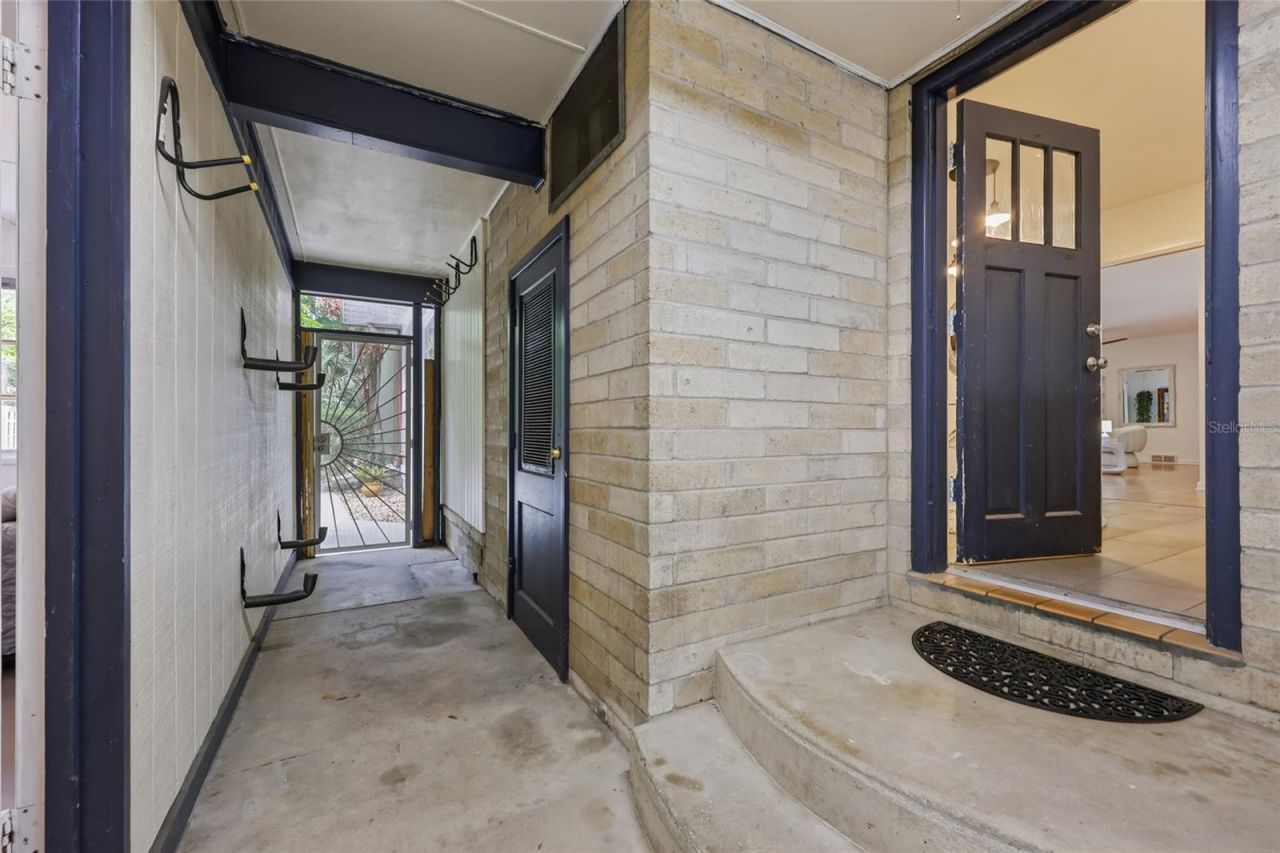 616 SW 21st Avenue, Gainesville, FL 32601 Photo