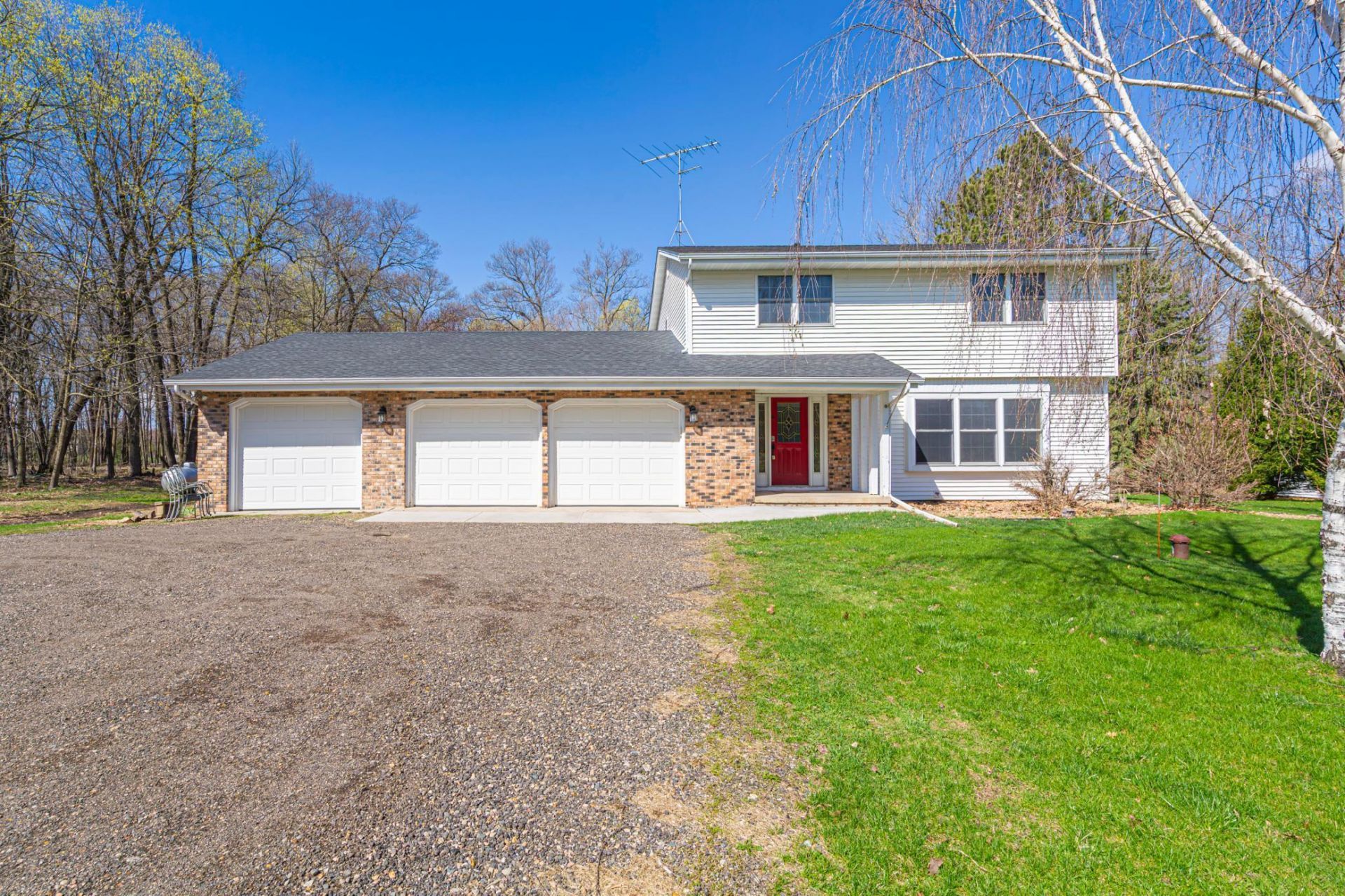 450 Country View Lane, Le Sueur, MN 56058
