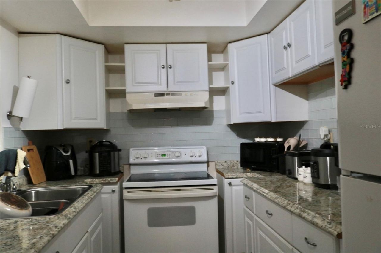 3125 36th Street N, Unit 103, Saint Petersburg, FL 33713 Photo