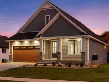 1907 Brookeview Court, Carver, MN 55315